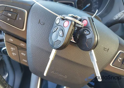 2016 Ford Focus Se z USA, uszkodzony, nr VIN 1FADP3K24GL375644